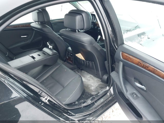 2010 BMW 528I WBANV1C57AC157574 Photo 7
