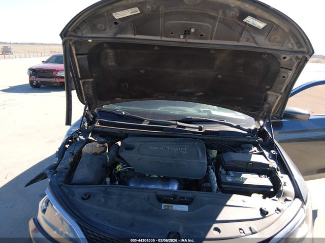 Chrysler 200 Limited 2015 1C3CCCABXFN709248 Image 10