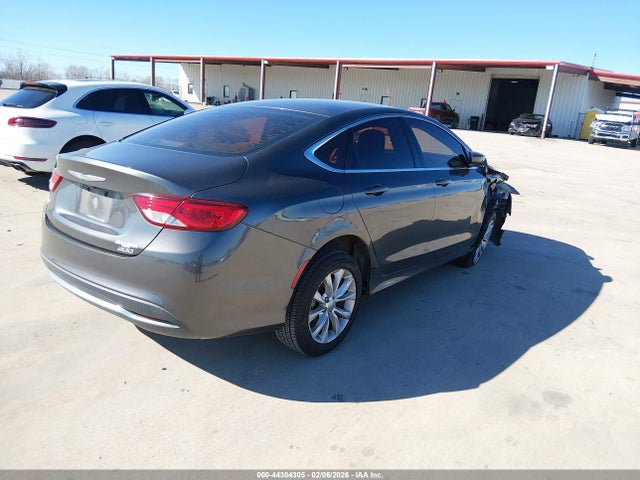 Chrysler 200 Limited 2015 1C3CCCABXFN709248 Image 4