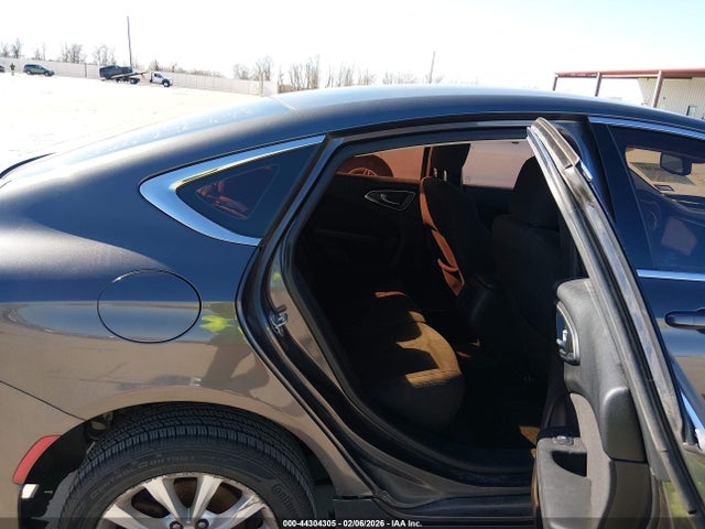 Chrysler 200 Limited 2015 1C3CCCABXFN709248 Image 8