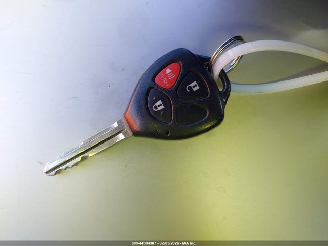 VNKKTUD36HA077190 Toyota Yaris Se