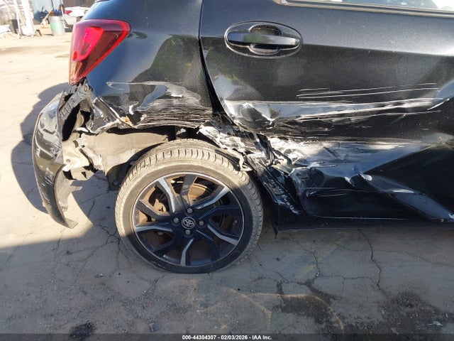 VNKKTUD36HA077190 Toyota Yaris Se
