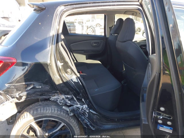 VNKKTUD36HA077190 Toyota Yaris Se