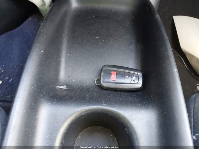 JTDKBRFU6G3011417 Toyota Prius Two