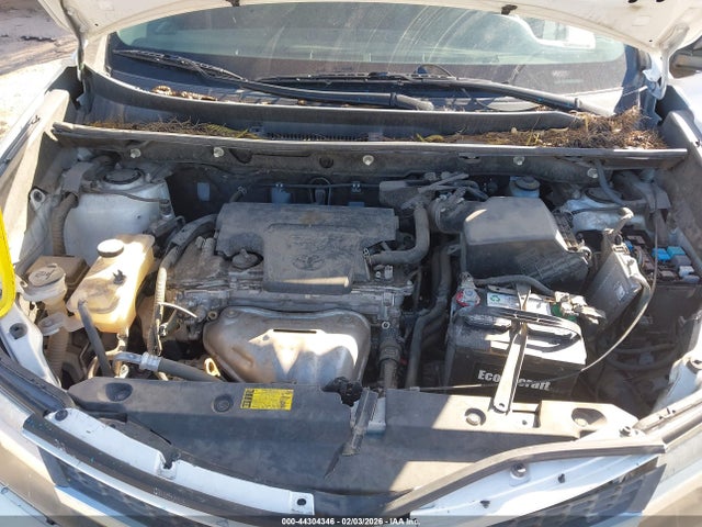 JTMZFREV1EJ010312 Toyota RAV4 LE