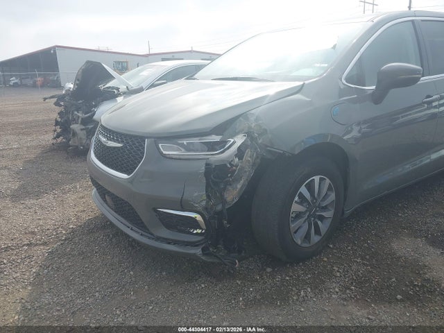 Aukcja sprzedaży 2023 Chrysler Pacifica Hybrid Touring L, vin: 2C4RC1L79PR614624, numer aukcji: 44304417