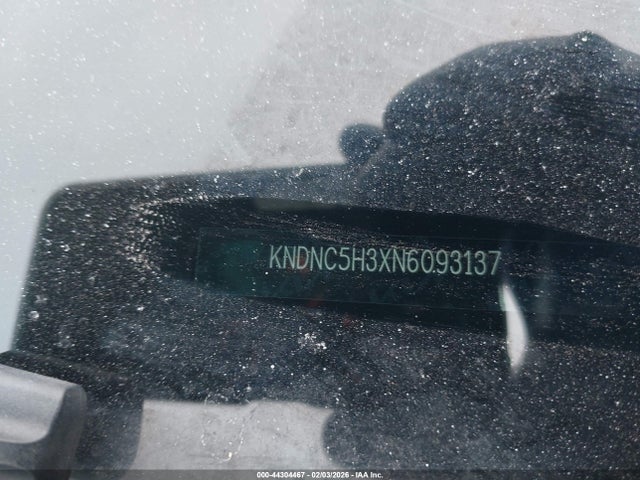 KNDNC5H3XN6093137 KIA Carnival Mpv Ex
