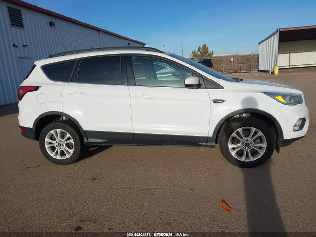 Ford ESCAPE SE 2018 1FMCU9GD5JUB25452 Image 13