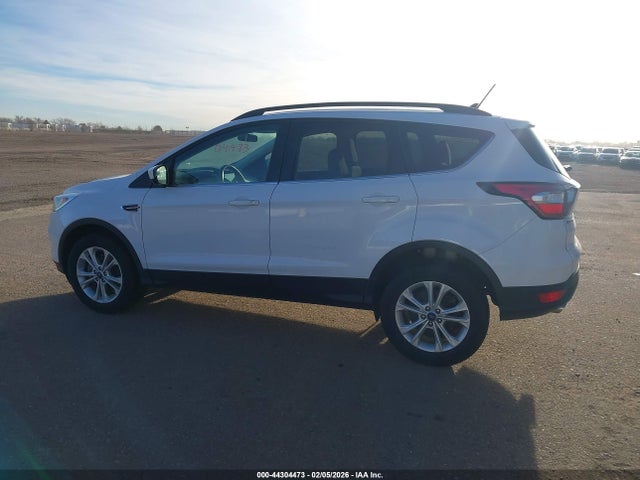 Ford ESCAPE SE 2018 1FMCU9GD5JUB25452 Image 14