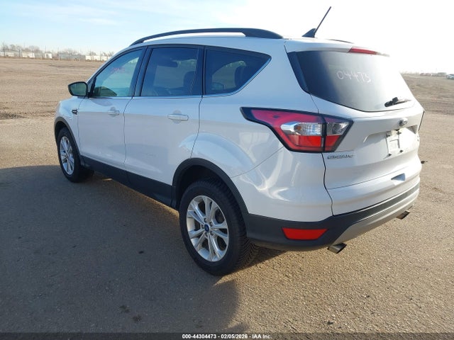 Ford ESCAPE SE 2018 1FMCU9GD5JUB25452 Image 3