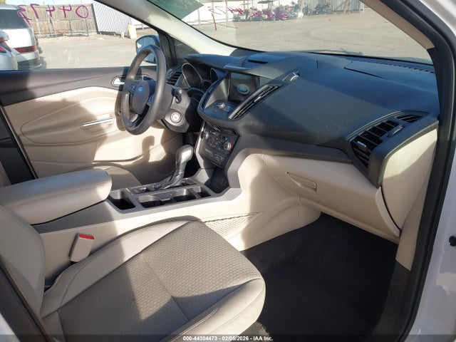 Ford ESCAPE SE 2018 1FMCU9GD5JUB25452 Image 5