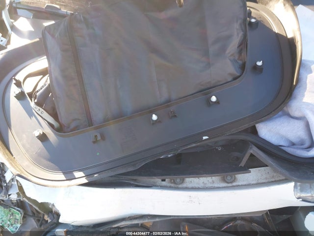 2021 TESLA MODEL Y 5YJYGDEE5MF118949 Photo 9