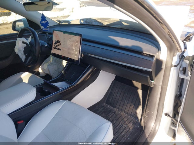 2021 TESLA MODEL Y 5YJYGDEE5MF118949 Photo 4