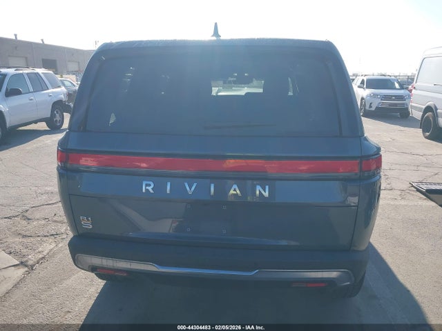 Продажа на аукционе авто 2024 Rivian R1s Adventure Quad Motor Large Pack, vin: 7PDSGABA1RN039642, номер лота: 44304483