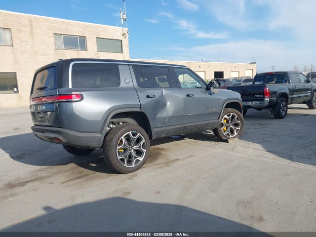 Продажа на аукционе авто 2024 Rivian R1s Adventure Quad Motor Large Pack, vin: 7PDSGABA1RN039642, номер лота: 44304483