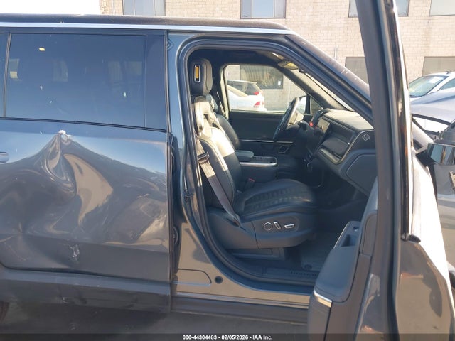 Продажа на аукционе авто 2024 Rivian R1s Adventure Quad Motor Large Pack, vin: 7PDSGABA1RN039642, номер лота: 44304483