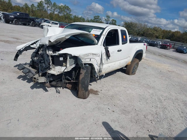 3TYRZ5CN2MT003927 Toyota Tacoma Sr V6