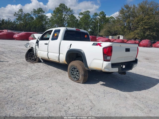 3TYRZ5CN2MT003927 Toyota Tacoma Sr V6