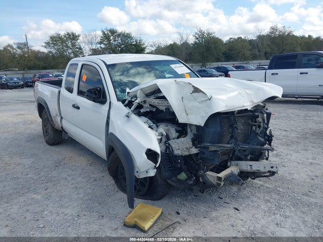 3TYRZ5CN2MT003927 Toyota Tacoma Sr V6