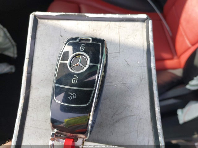 44304493 :رقم المزاد ، W1N0G8DB1NG101545 vin ، 2022 Mercedes-benz Glc 300 Suv مزاد بيع