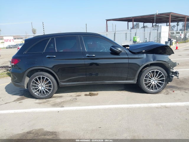 44304493 :رقم المزاد ، W1N0G8DB1NG101545 vin ، 2022 Mercedes-benz Glc 300 Suv مزاد بيع