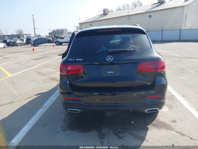 44304493 :رقم المزاد ، W1N0G8DB1NG101545 vin ، 2022 Mercedes-benz Glc 300 Suv مزاد بيع