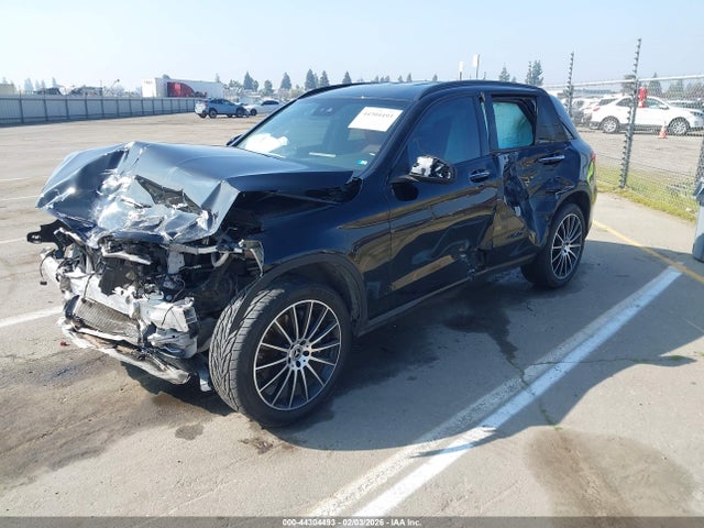 44304493 :رقم المزاد ، W1N0G8DB1NG101545 vin ، 2022 Mercedes-benz Glc 300 Suv مزاد بيع