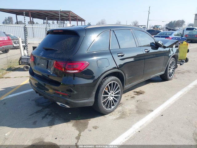 44304493 :رقم المزاد ، W1N0G8DB1NG101545 vin ، 2022 Mercedes-benz Glc 300 Suv مزاد بيع