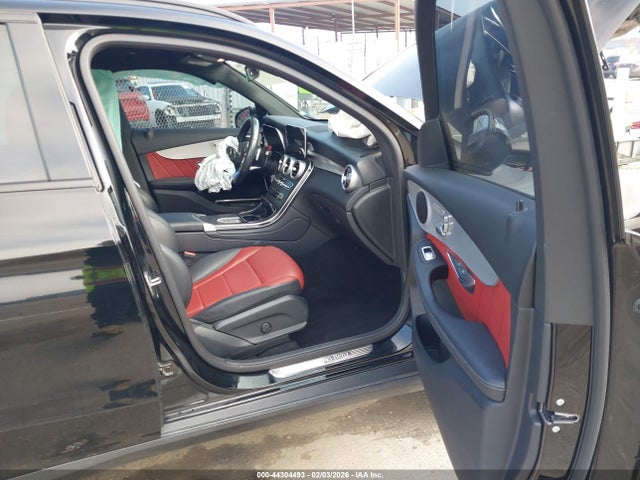 44304493 :رقم المزاد ، W1N0G8DB1NG101545 vin ، 2022 Mercedes-benz Glc 300 Suv مزاد بيع