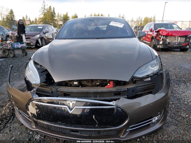 Продажа на аукционе авто 2015 Tesla Model S 70d/85d/p85d, vin: 5YJSA1E25FF101793, номер лота: 44304509