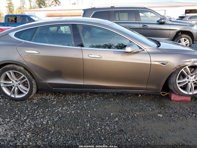 Продажа на аукционе авто 2015 Tesla Model S 70d/85d/p85d, vin: 5YJSA1E25FF101793, номер лота: 44304509