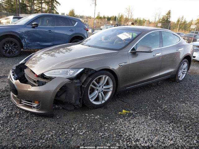 Продажа на аукционе авто 2015 Tesla Model S 70d/85d/p85d, vin: 5YJSA1E25FF101793, номер лота: 44304509