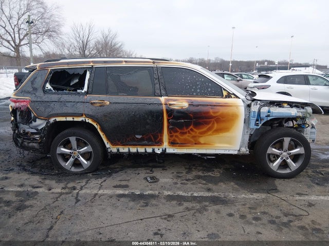 44304511 :رقم المزاد ، 1C4RJKBG1M8118950 vin ، 2021 Jeep Grand Cherokee L Limited 4x4 مزاد بيع