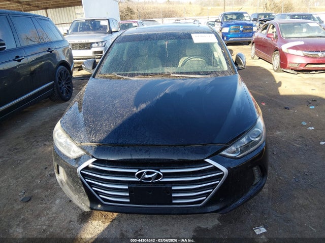 Продаж на аукціоні авто 2018 Hyundai Elantra Value Edition, vin: 5NPD84LF2JH228779, номер лоту: 44304542