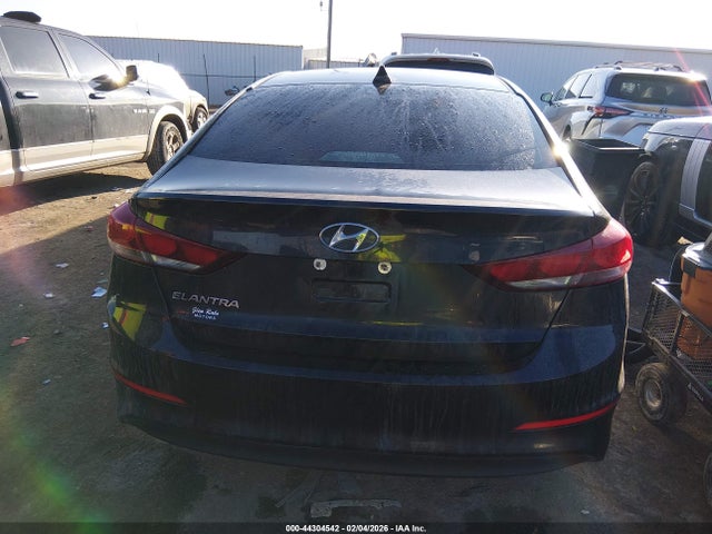 Продаж на аукціоні авто 2018 Hyundai Elantra Value Edition, vin: 5NPD84LF2JH228779, номер лоту: 44304542
