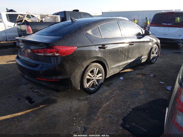 Продаж на аукціоні авто 2018 Hyundai Elantra Value Edition, vin: 5NPD84LF2JH228779, номер лоту: 44304542