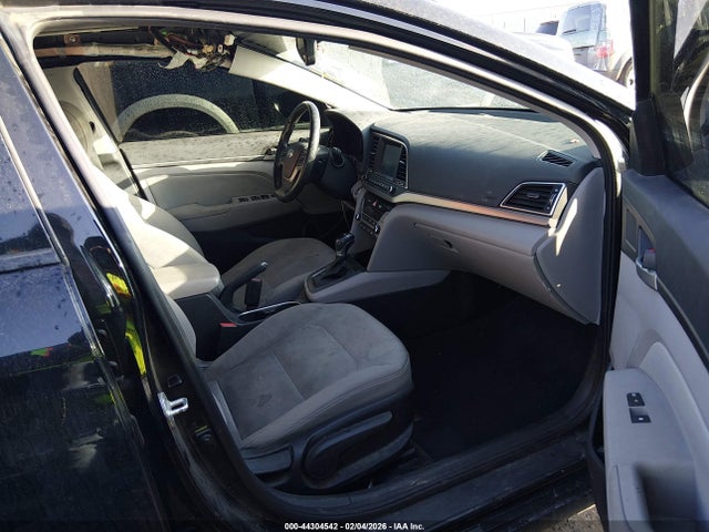 Продаж на аукціоні авто 2018 Hyundai Elantra Value Edition, vin: 5NPD84LF2JH228779, номер лоту: 44304542