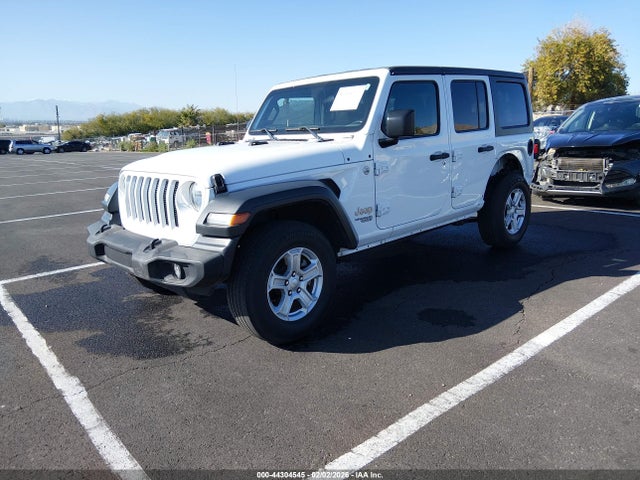 1C4HJXDN4JW204314 Jeep Wrangler Unlimited Sport S 4x4