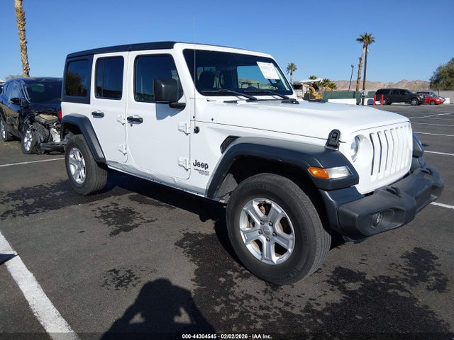 1C4HJXDN4JW204314 Jeep Wrangler Unlimited Sport S 4x4