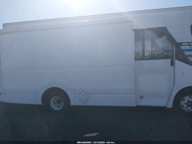 JALB4T176H7W00470 Isuzu Reach