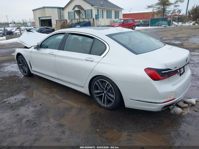 2021 BMW 750I WBA7U2C08MCF73551 Photo 2