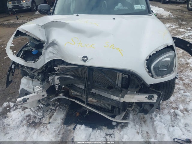 44304595 :رقم المزاد ، WMZ83BR09R3R53164 vin ، 2024 Mini Countryman Cooper S مزاد بيع