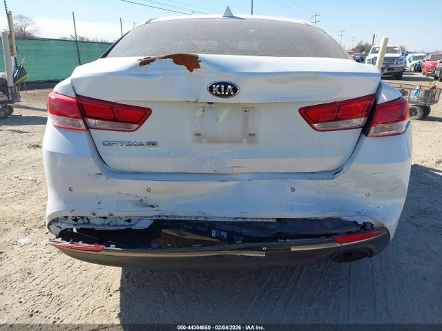 5XXGT4L32JG228715 KIA Optima Lx