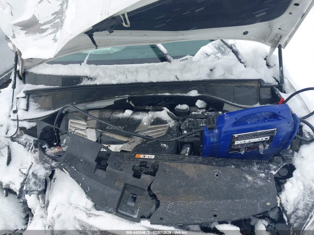 KM8SMDHF5HU209571 Hyundai Santa Fe Se