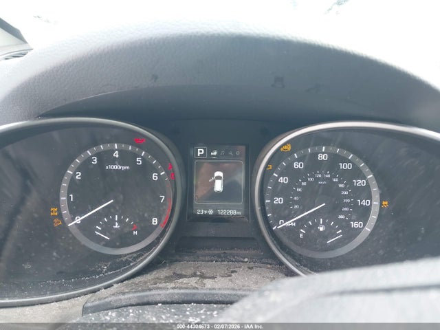 KM8SMDHF5HU209571 Hyundai Santa Fe Se