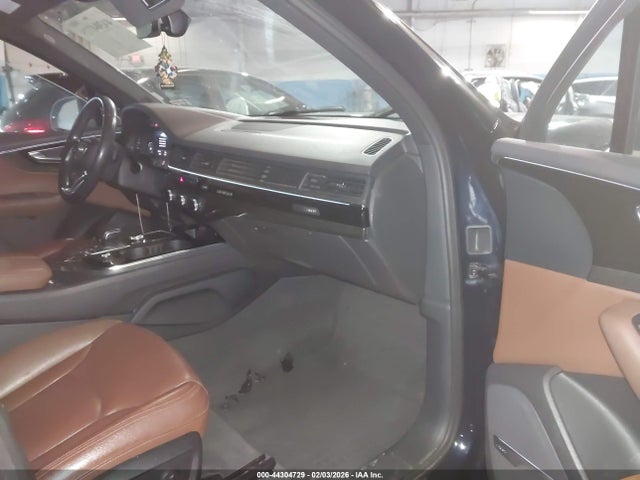 2018 AUDI Q7 WA1LAAF78JD012387 Photo 4