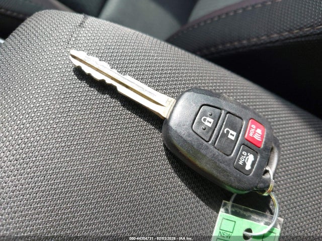 Toyota COROLLA LE 2017 5YFBURHE2HP727093 Image 11