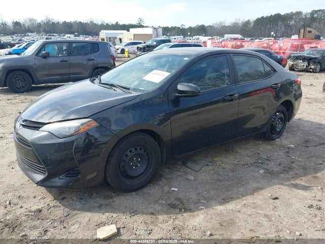 Toyota COROLLA LE 2017 5YFBURHE2HP727093 Image 2