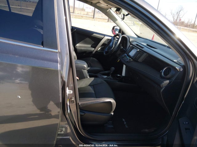 Toyota Rav4 Xle 2017 JTMWFREV1HJ106450 Image 5