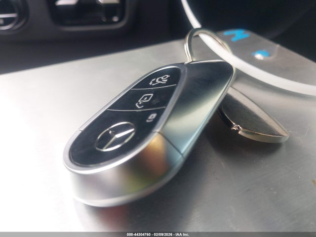 44304760 :رقم المزاد ، W1KCG4EB8NA020823 vin ، 2022 Mercedes-benz Eqs 580 4matic مزاد بيع